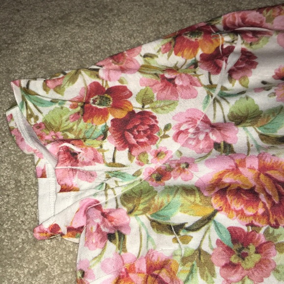 floral t shirt - Picture 3 of 4